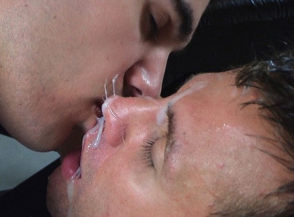 gay kissing freeporn gay kissing freeporn