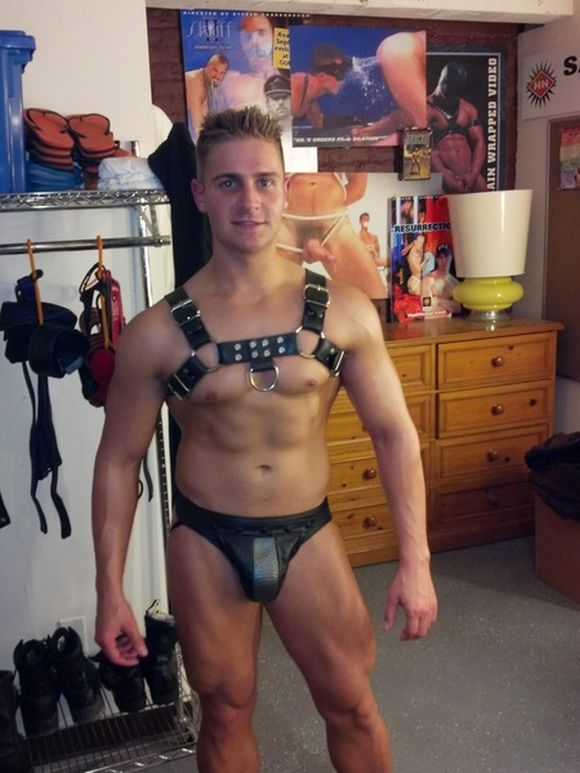 + ... Hot Gay Leather Porn - + ...