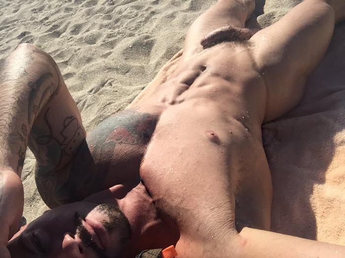 free shemale daily gay nude skinheads