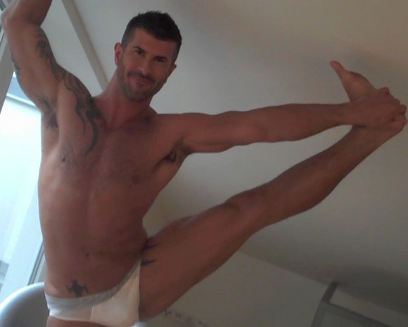Adam Killian gay porno videogratis Disney sesso video