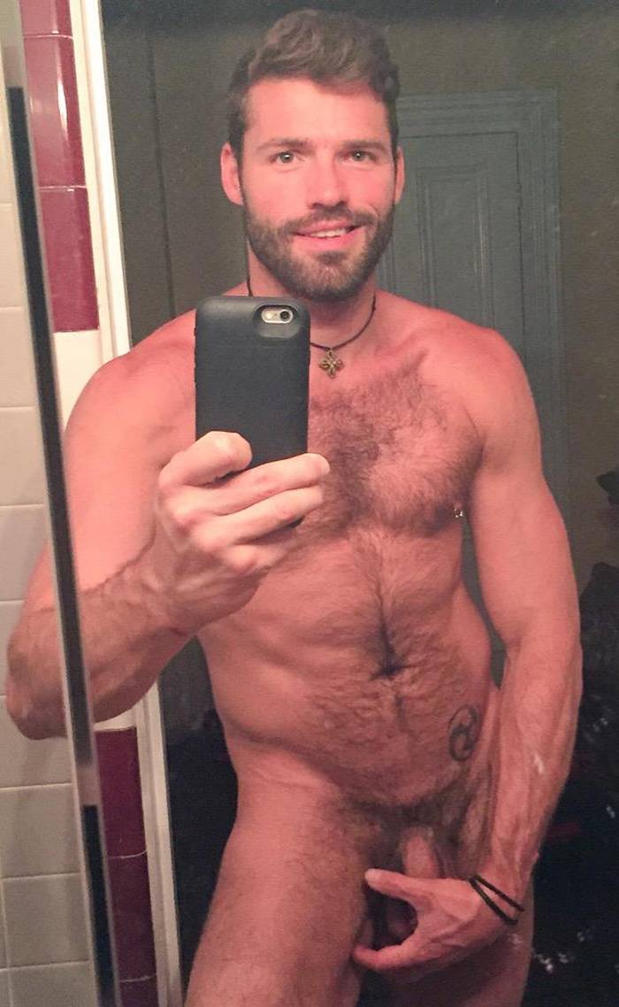 Porn Stars Naked Selfie - Xavier Jacobs: How Come He's Not A Gay Porn Star Already?