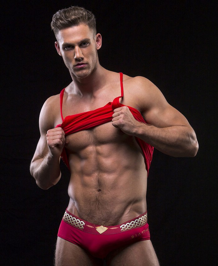 Gay model toys raw
