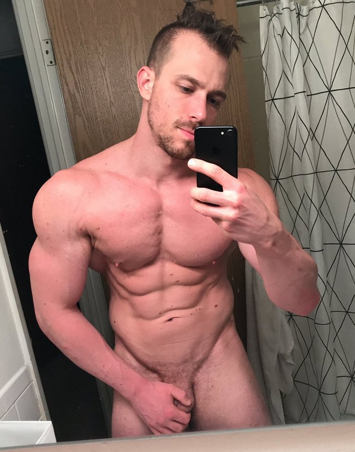 Blake Hunter: Hot New Bodybuilder / Nerd Gay Porn Star