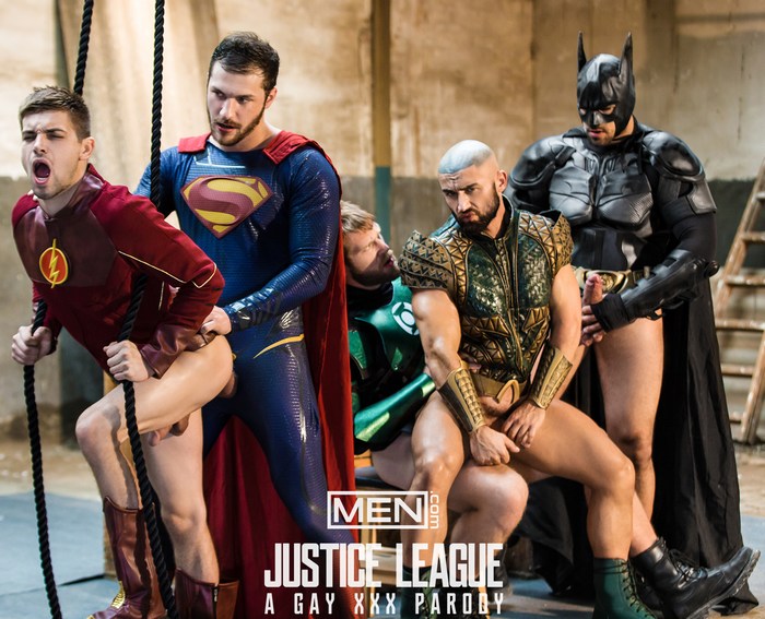 Superman, Batman, Aquaman, Flash & Green Lantern Way Orgy in.