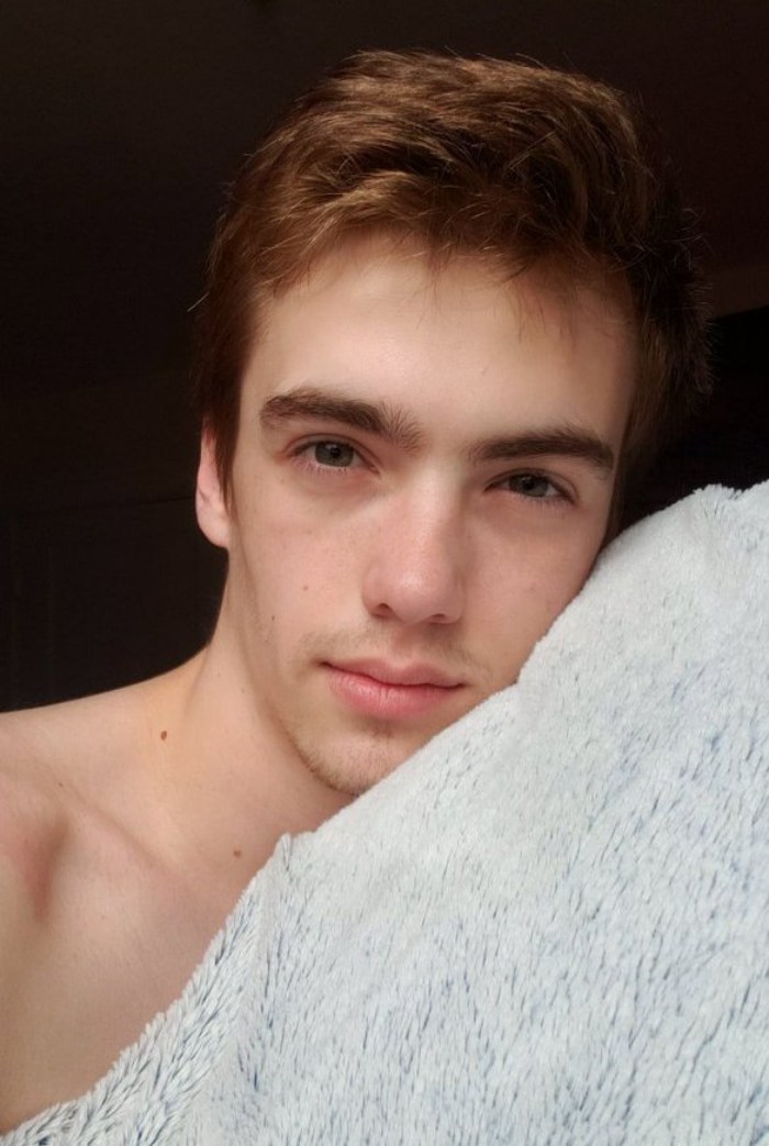 Bareback gay sucking dick porn